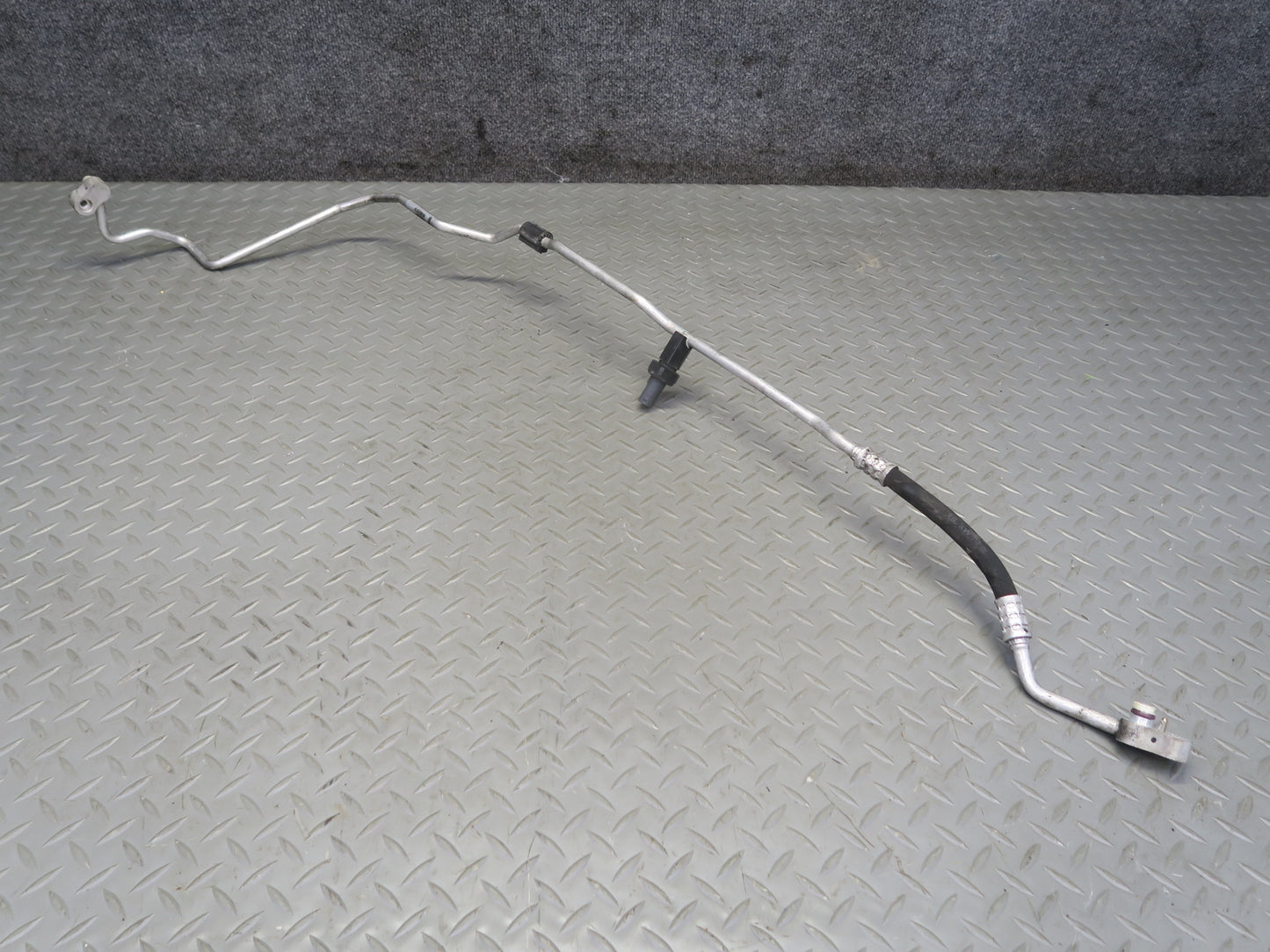 11-13 BMW F10 550i  550iX N63 Set of 2 A/C Air Condition Hose Pipe Line OEM