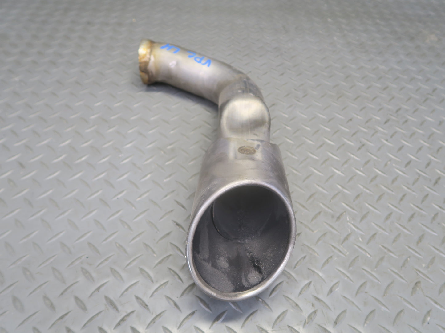 2015-2018 Porsche Cayenne 958 Rear Exhaust Dual Muffler Tip Pipe Set of 4
