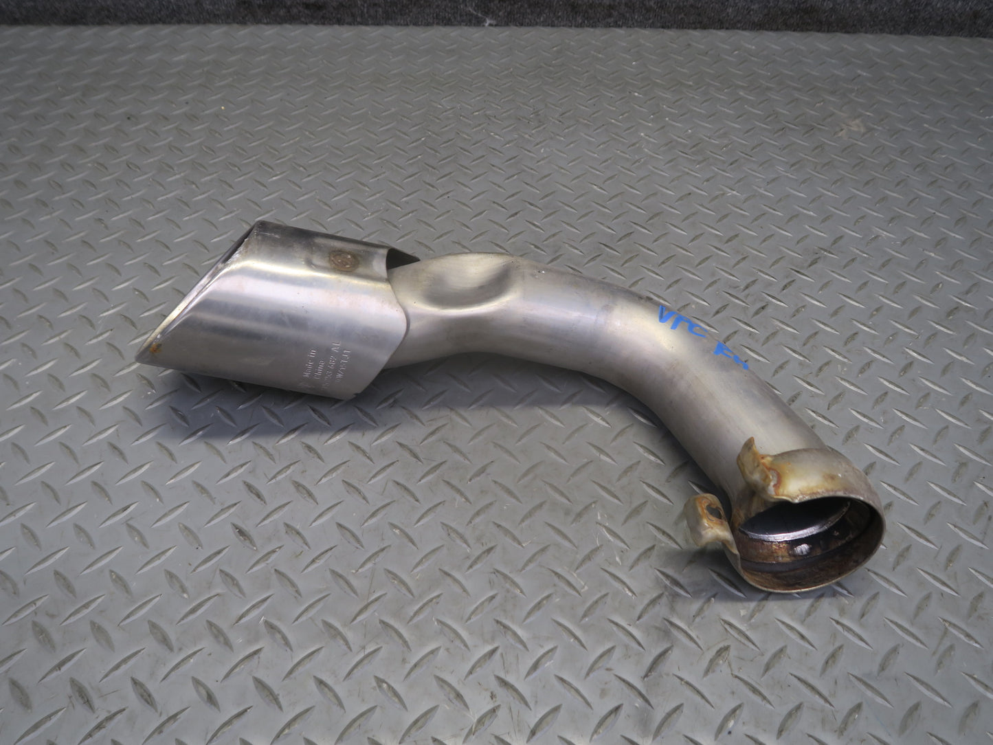 2015-2018 Porsche Cayenne 958 Rear Exhaust Dual Muffler Tip Pipe Set of 4