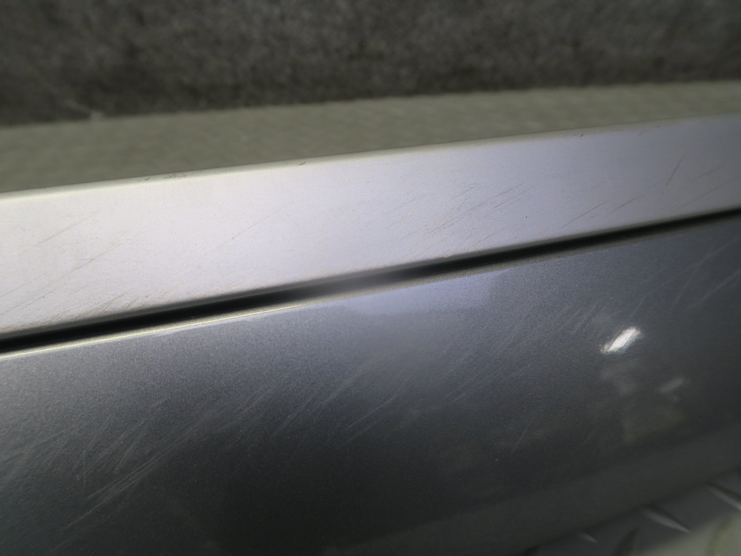 2003-2010 Porsche Cayenne 955 Rear Hatch Trunk Lid Trim Molding Cover w Mount