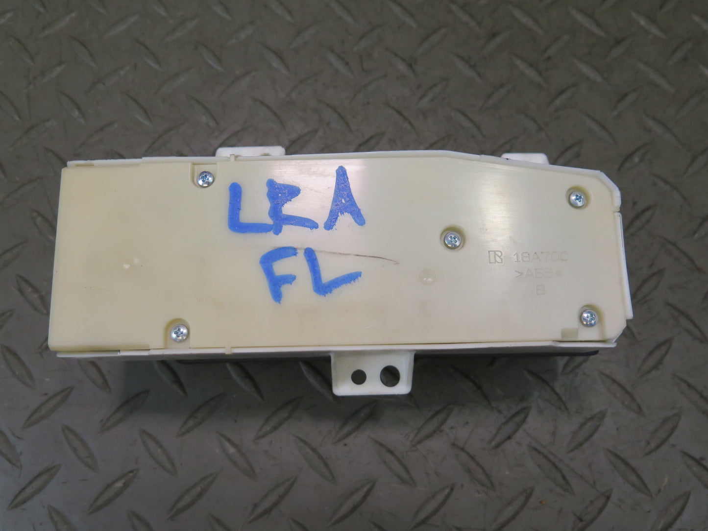 15-17 Lexus GSC16L RC300 RC350 Front Left Seat Adjustment Control Switch Set OEM