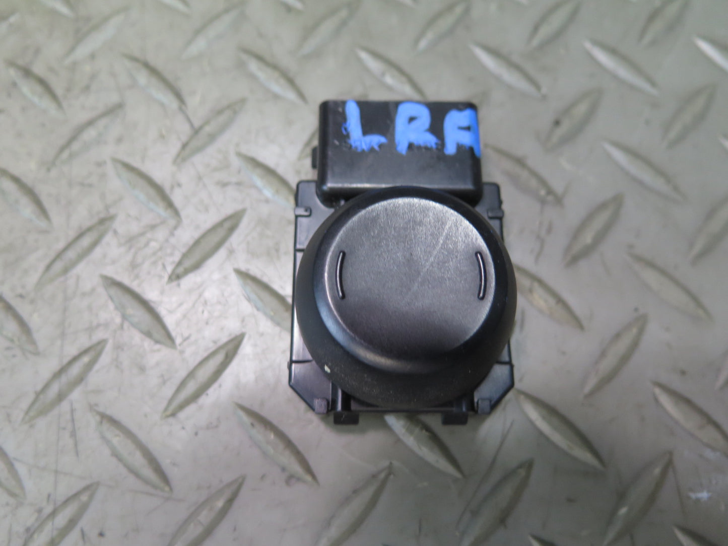 15-17 Lexus GSC16L RC300 RC350 Front Left Seat Adjustment Control Switch Set OEM