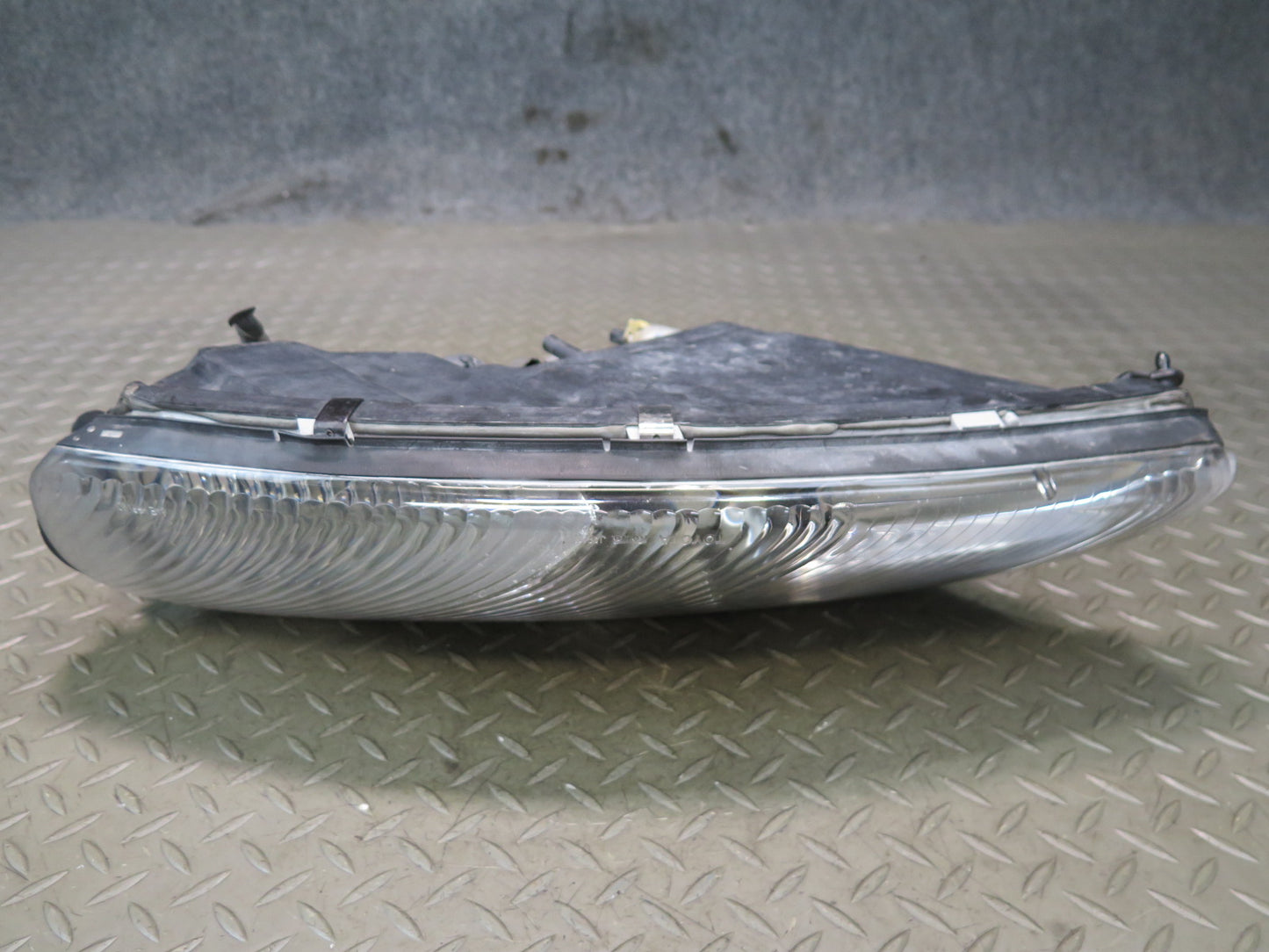 92-96 Lexus UZZ30L SC300 SC400 Front Left Outer Halogen Headlight Lamp OEM
