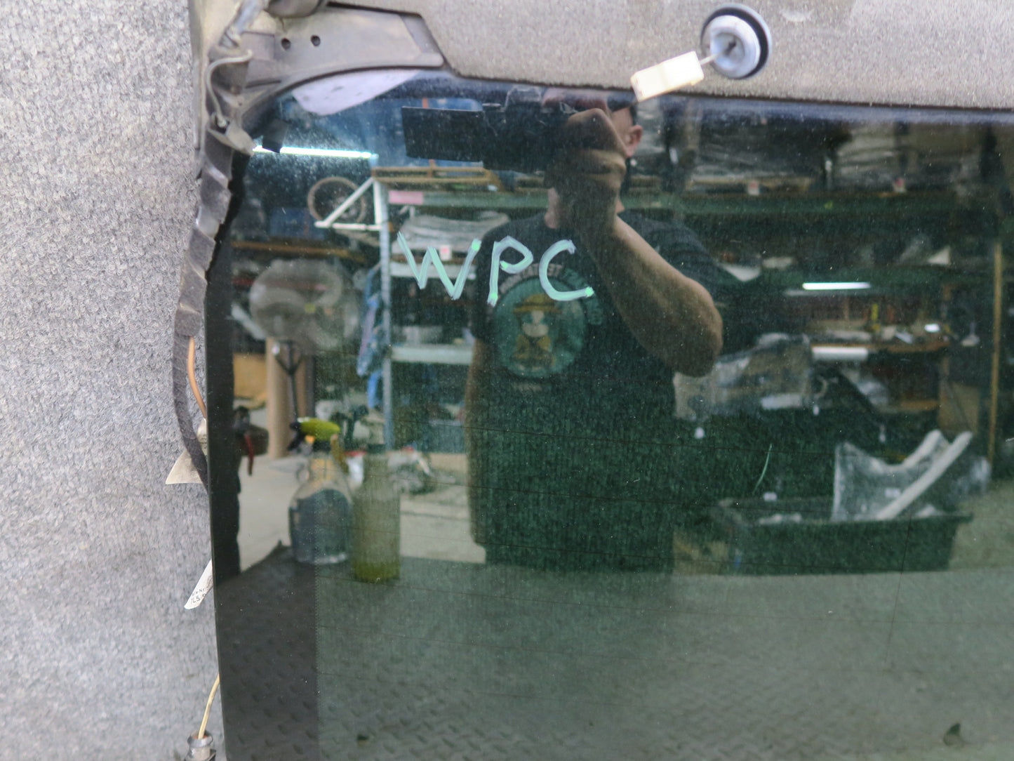 2003-2006 Porsche Cayenne 955 Rear Trunk Lid Tailgate Hatch Heated Glass Window