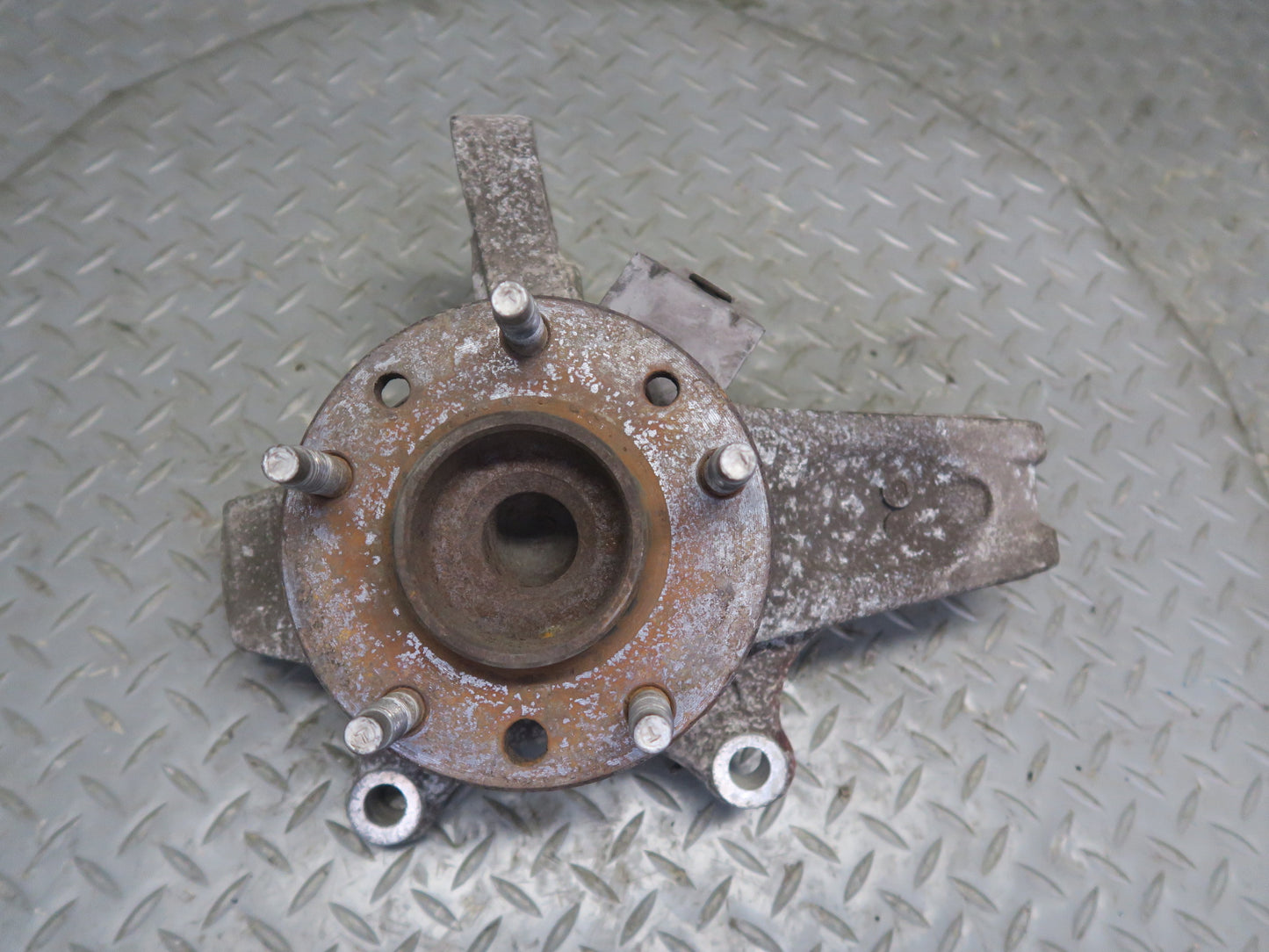 97-04 Chevrolet Corvette C5 Front Left Spindle Knuckle Wheel Hub Bearing OEM