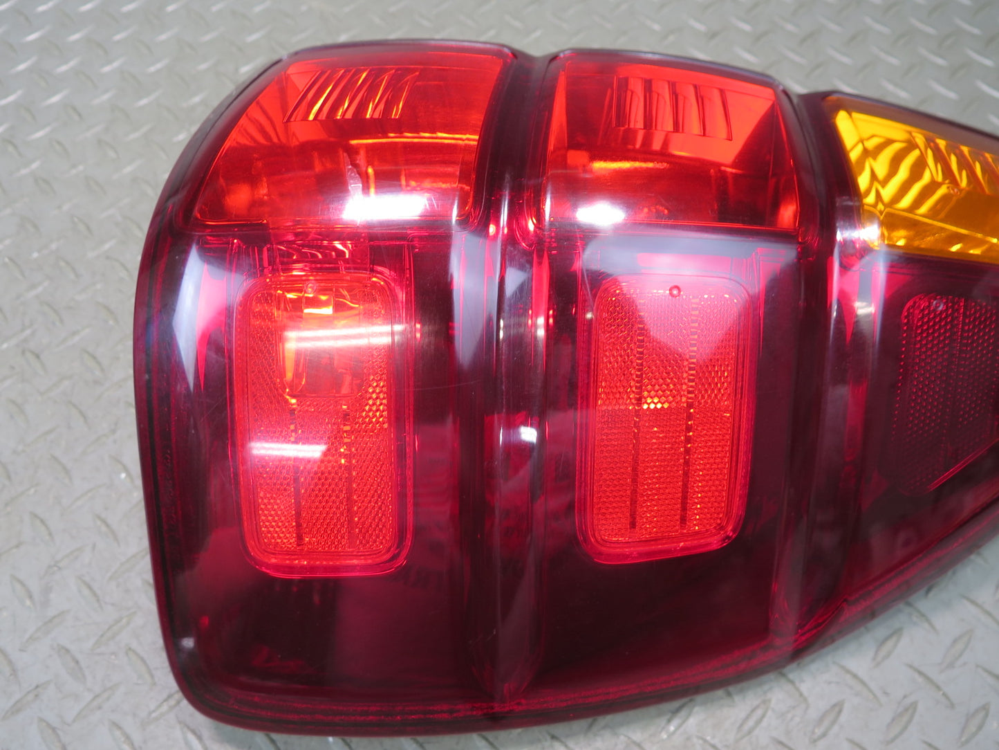 2003-2007 Lexus UZJ120L GX470 Rear Left & Right Tail Light Lamp Set of 2