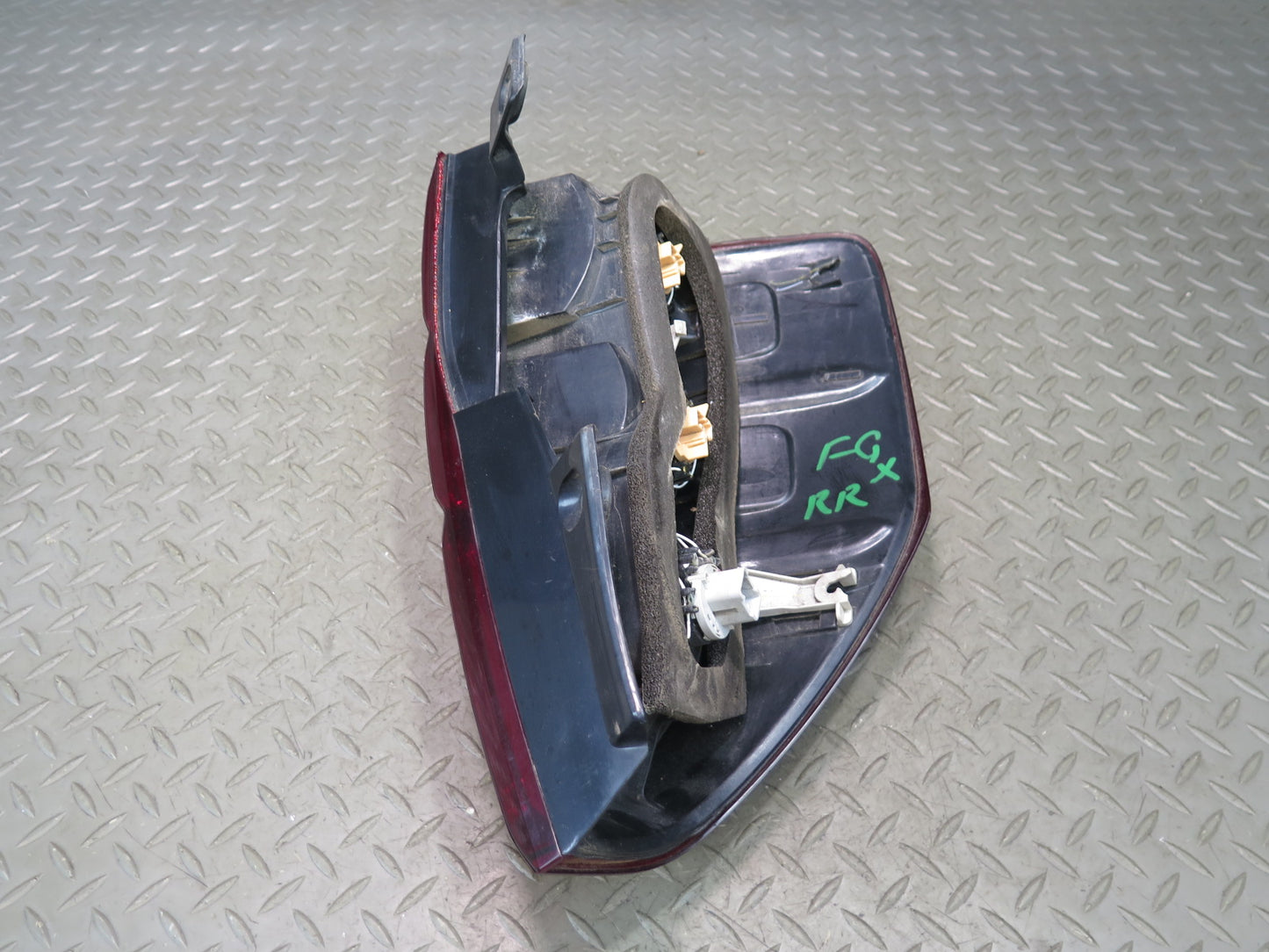 2003-2007 Lexus UZJ120L GX470 Rear Left & Right Tail Light Lamp Set of 2