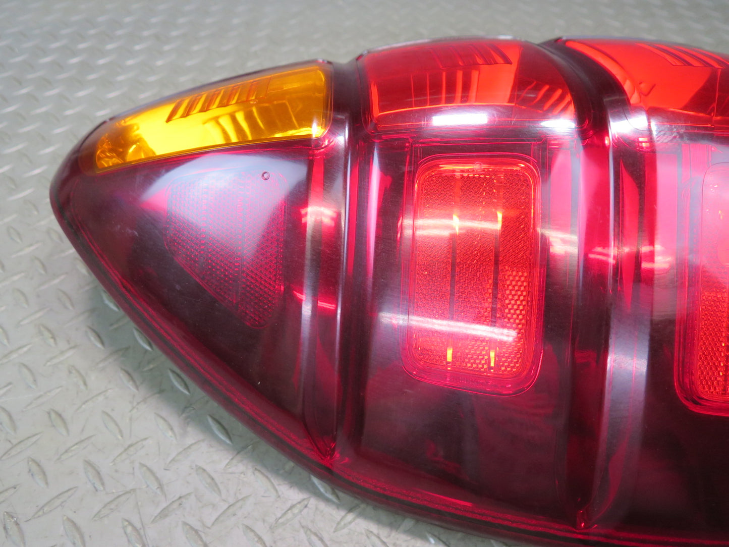 2003-2007 Lexus UZJ120L GX470 Rear Left & Right Tail Light Lamp Set of 2
