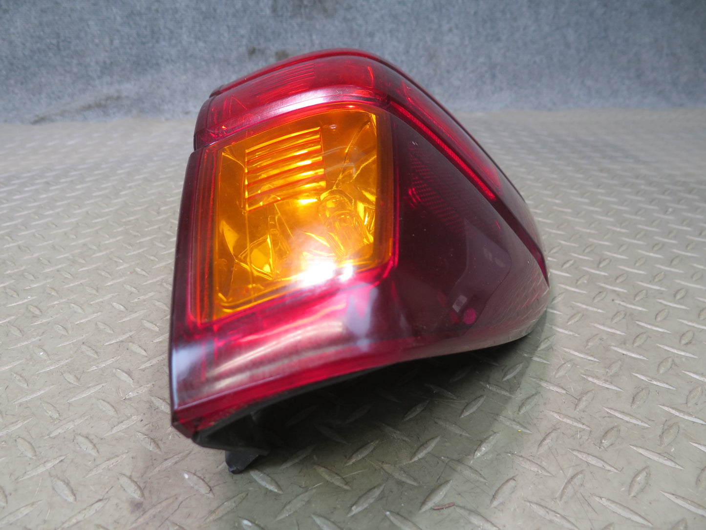 2003-2007 Lexus UZJ120L GX470 Rear Left & Right Tail Light Lamp Set of 2