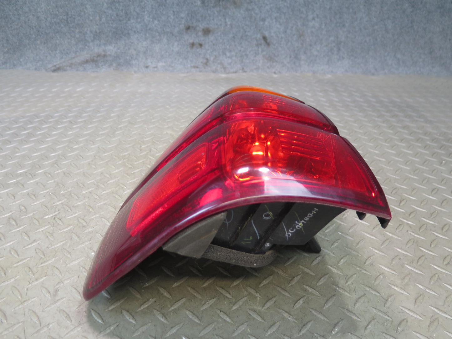 2003-2007 Lexus UZJ120L GX470 Rear Left & Right Tail Light Lamp Set of 2