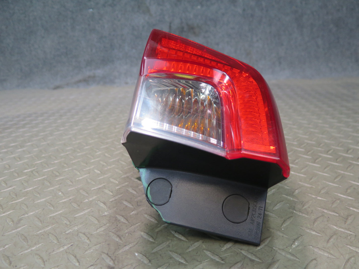 15-19 Lexus GSC16L RC300 F-sport Set of 4 Rear Inner & Outer Tail Light Lamp OEM