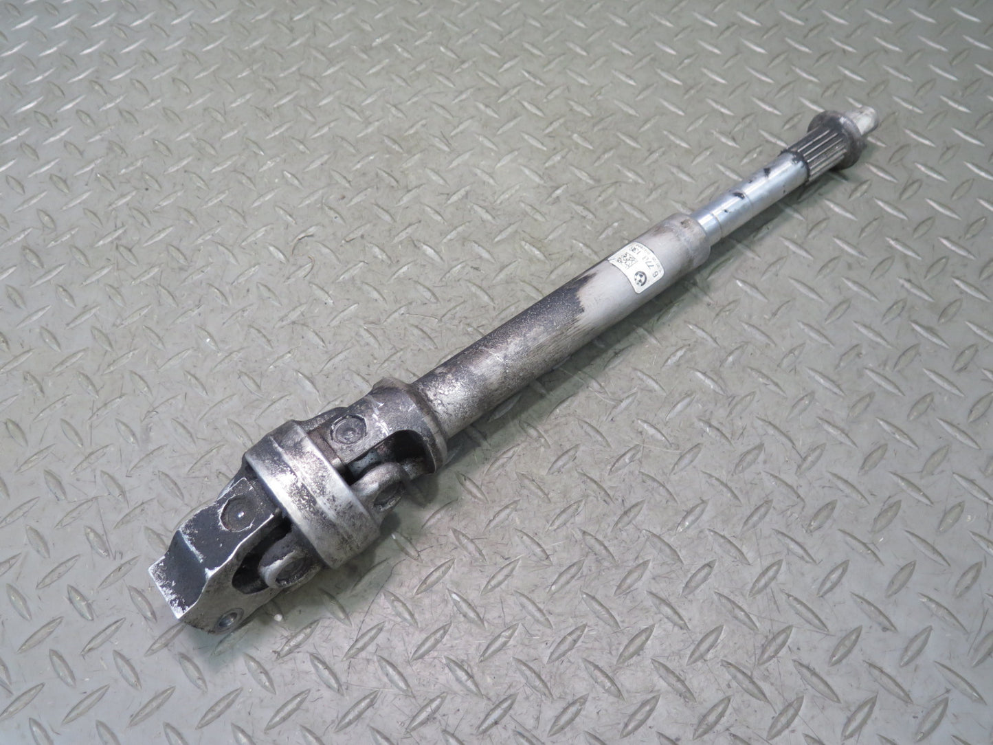 11-13 BMW F10 550iX AWD Lower Steering Shaft Joint 6778136 OEM