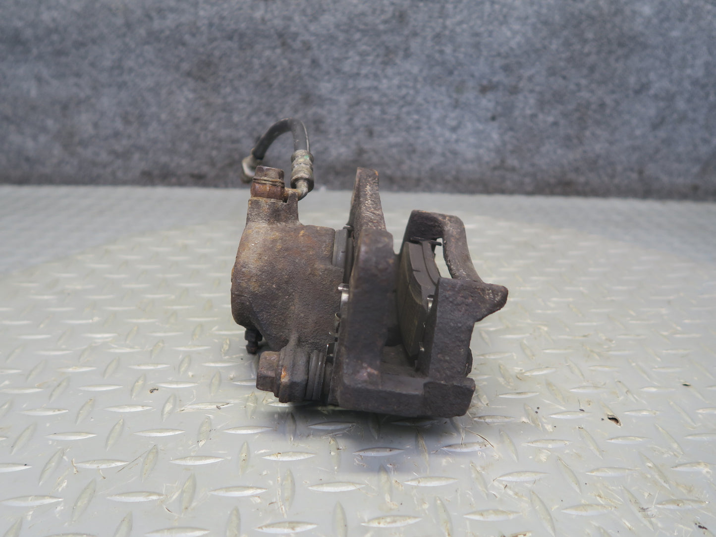 2003-2009 Lexus UZJ120L GX470 AWD Rear Left & Right Brake Caliper Set of 2