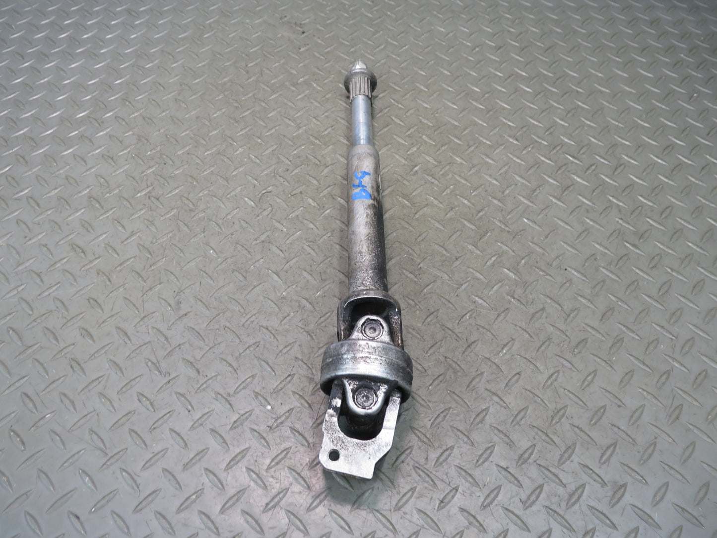 11-13 BMW F10 550iX AWD Lower Steering Shaft Joint 6778136 OEM