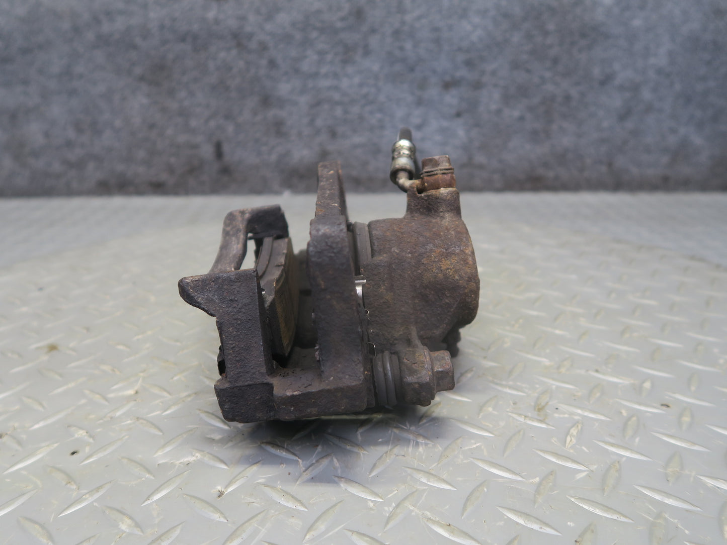 2003-2009 Lexus UZJ120L GX470 AWD Rear Left & Right Brake Caliper Set of 2