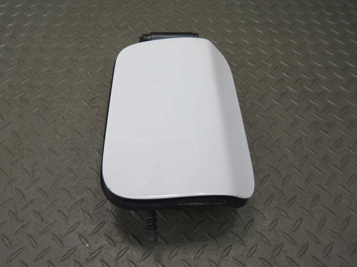 11-16 BMW F10 528i 535i 550i Gas Fuel Filler Lid Door Alpine White 7218336 OEM