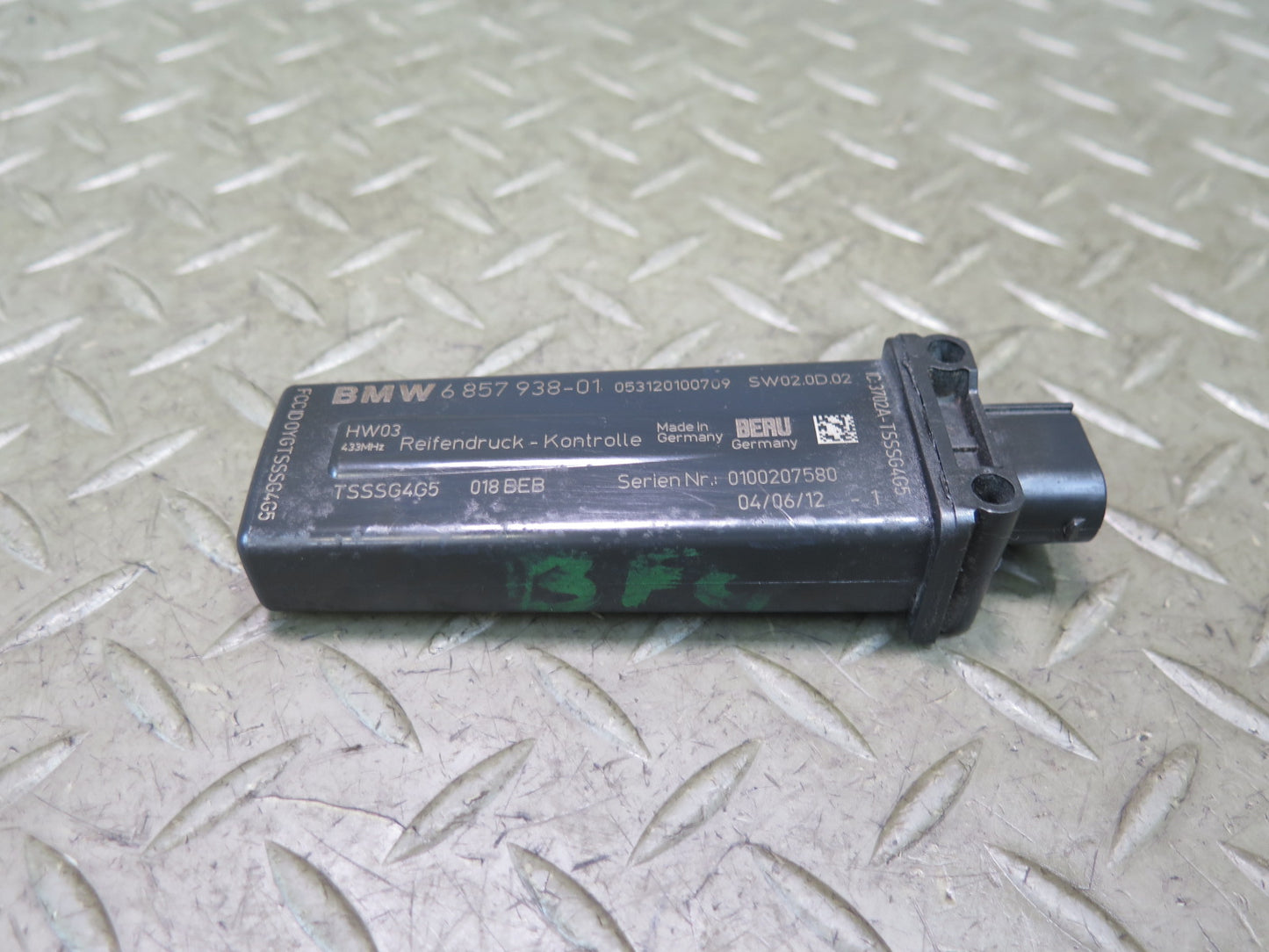 11-16 BMW F10 550iX TPMS RDC Tire Pressure Monitor Sensor 6857938 OEM