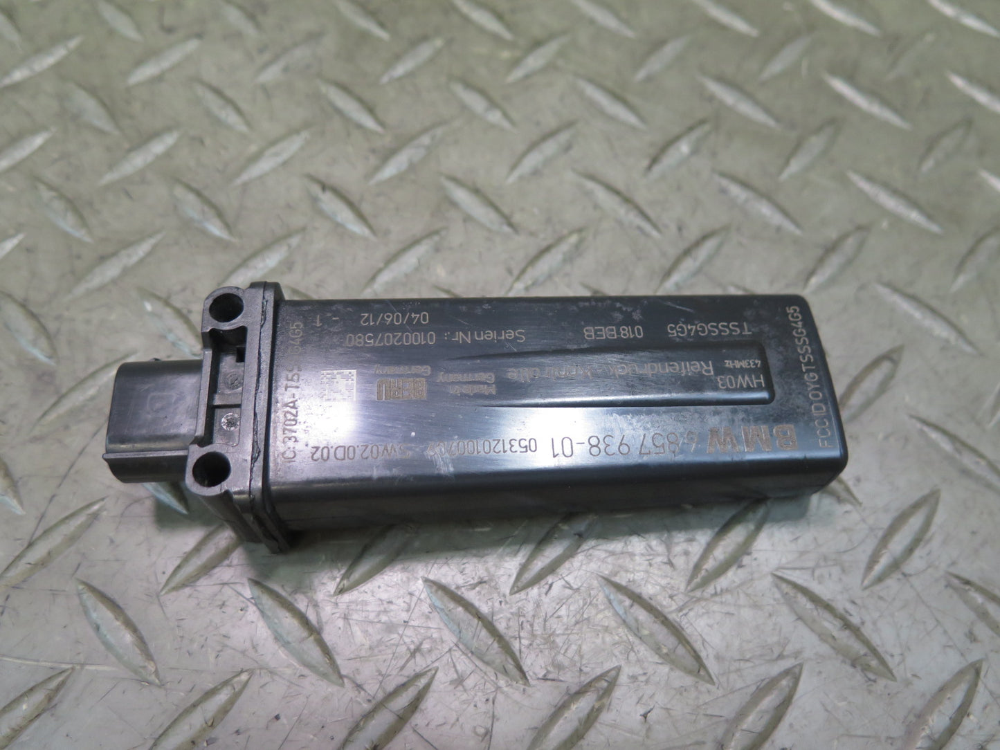 11-16 BMW F10 550iX TPMS RDC Tire Pressure Monitor Sensor 6857938 OEM