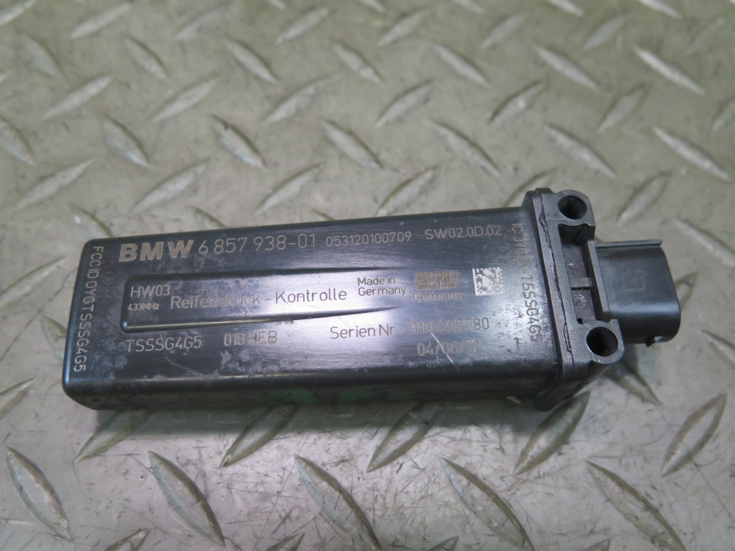 11-16 BMW F10 550iX TPMS RDC Tire Pressure Monitor Sensor 6857938 OEM
