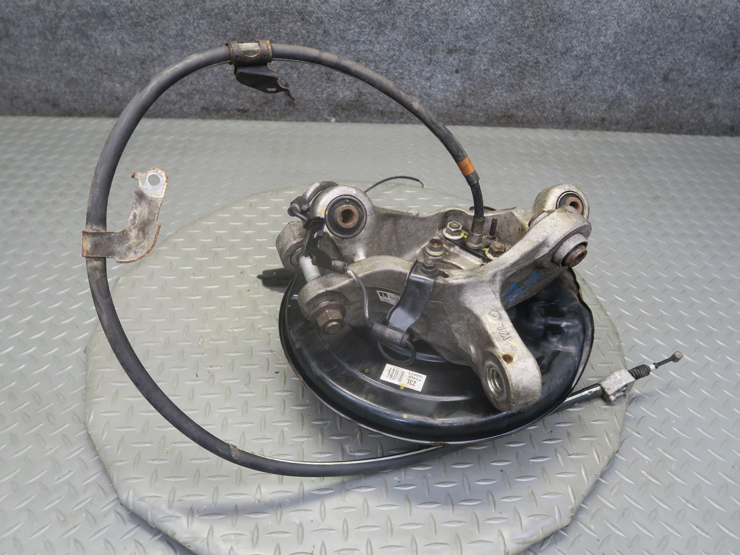 15-23 Lexus GSC16L RC350 RC300 Rear Left Spindle Knuckle Wheel Hub w Cable OEM