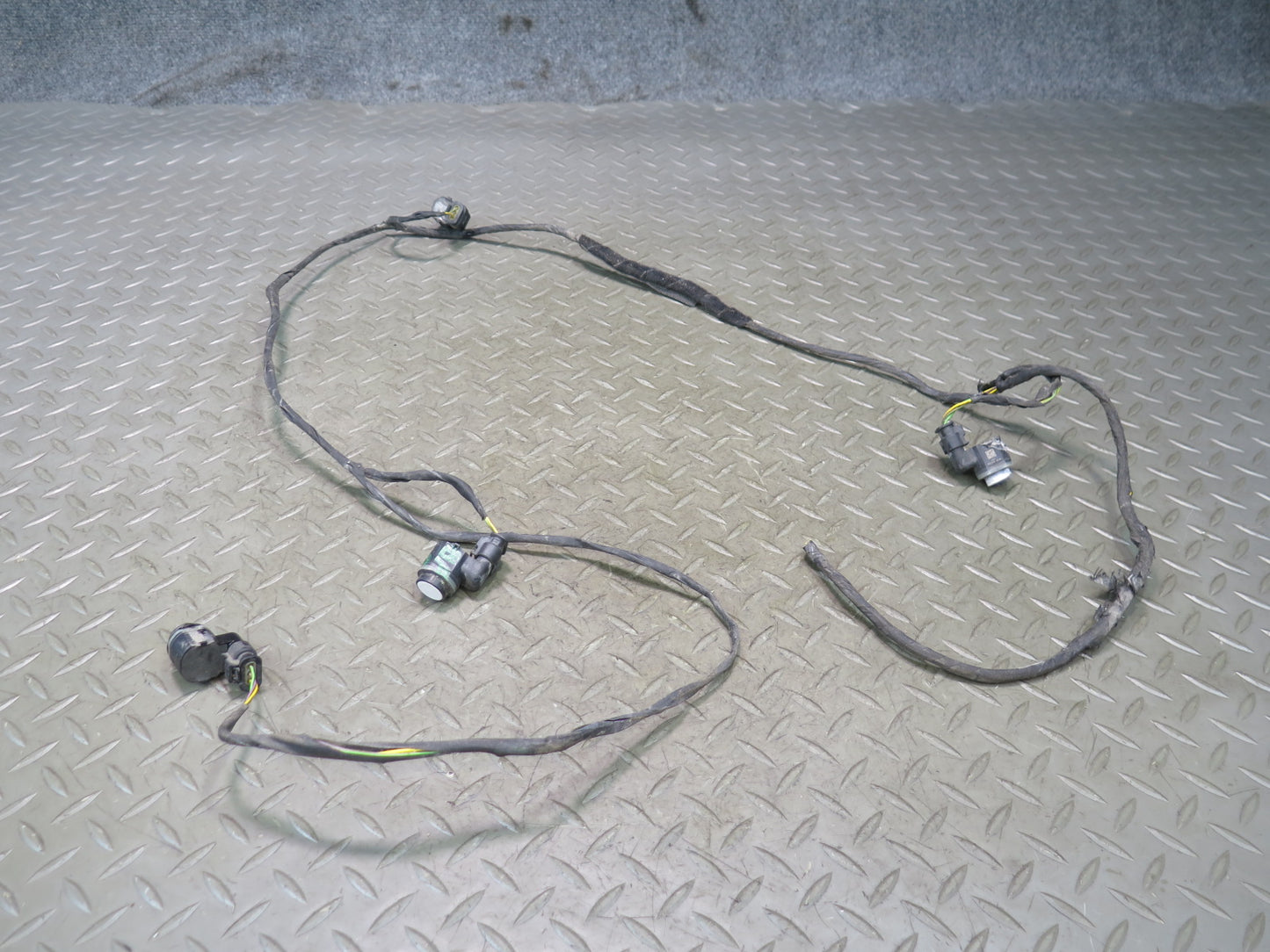 11-13 BMW F10 550iX Rear Bumper PDC Parking Distance Wiring w Sensors OEM