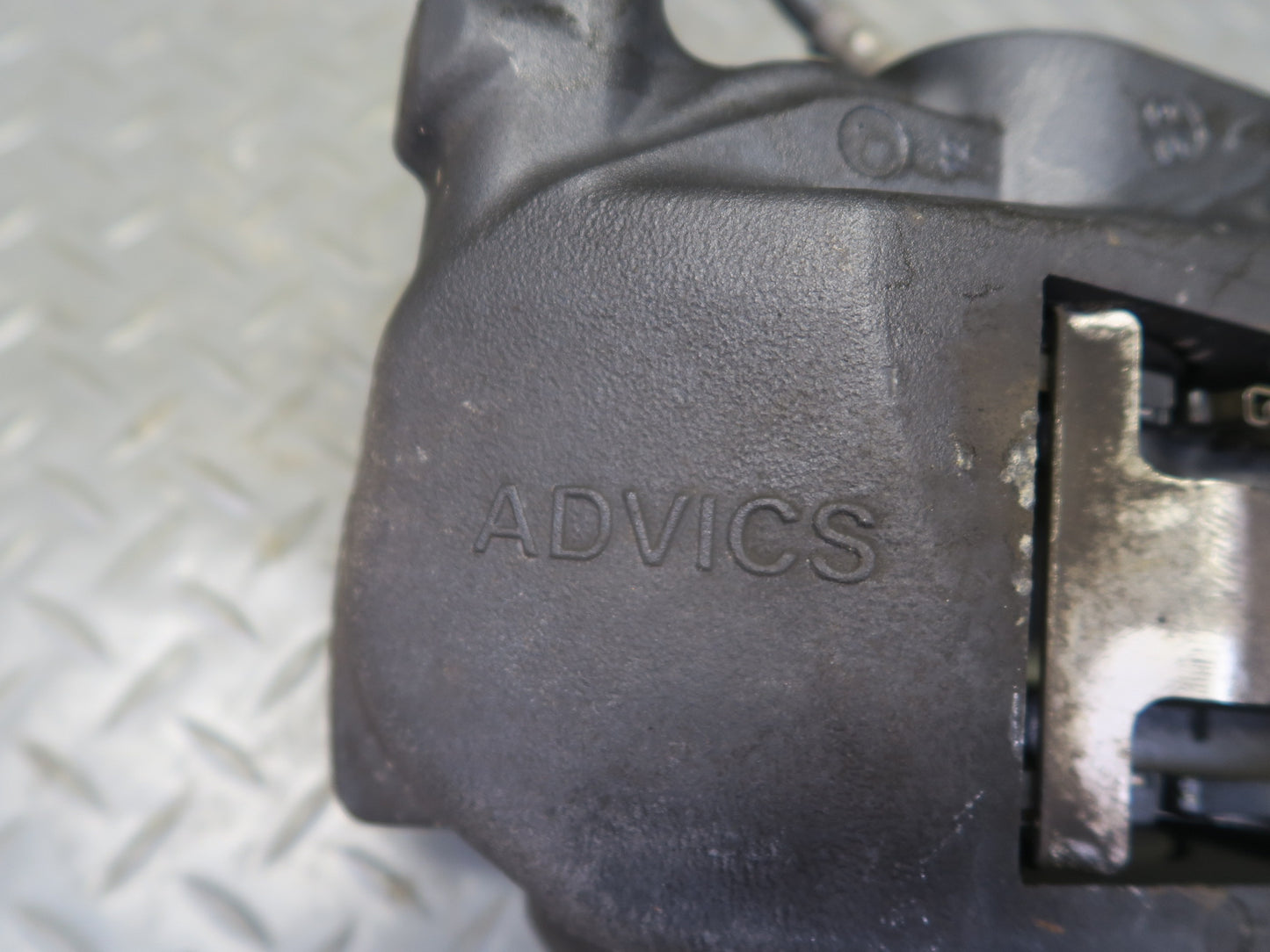 15-25 Lexus GSC16L RC350 RC300 AWD Front Left & Right Brake Caliper Set 76K OEM