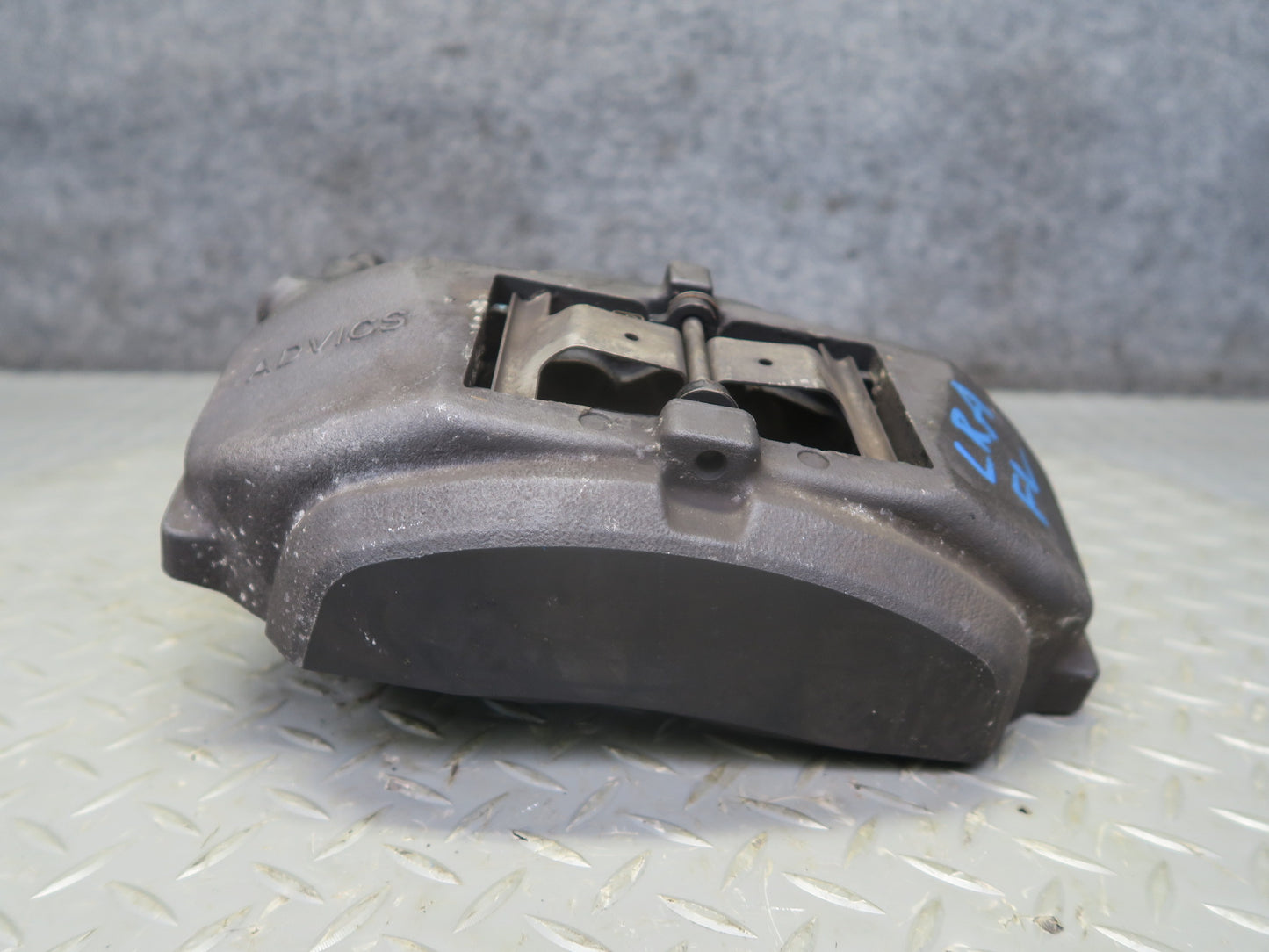 15-25 Lexus GSC16L RC350 RC300 AWD Front Left & Right Brake Caliper Set 76K OEM