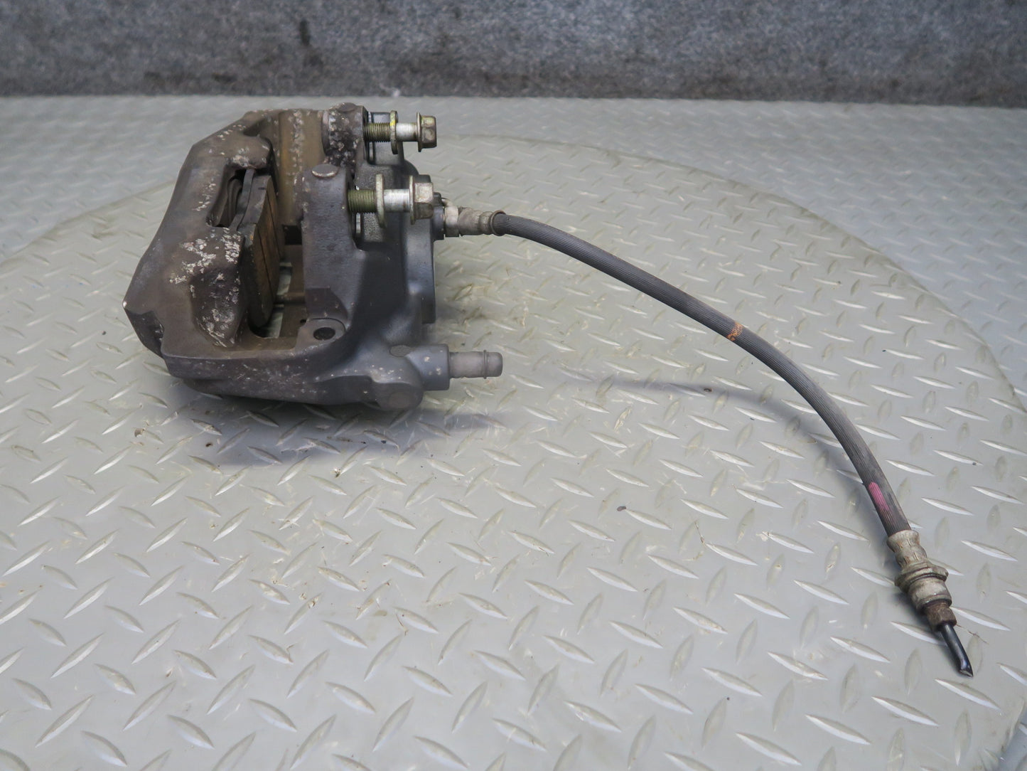 15-25 Lexus GSC16L RC350 RC300 AWD Front Left & Right Brake Caliper Set 76K OEM