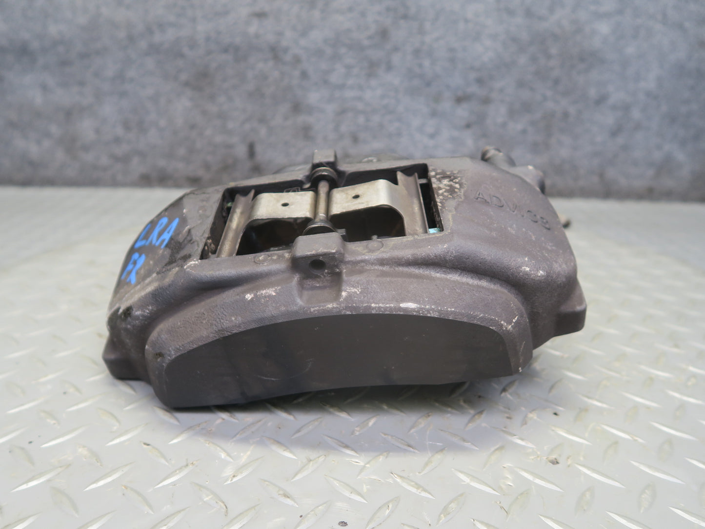 15-25 Lexus GSC16L RC350 RC300 AWD Front Left & Right Brake Caliper Set 76K OEM