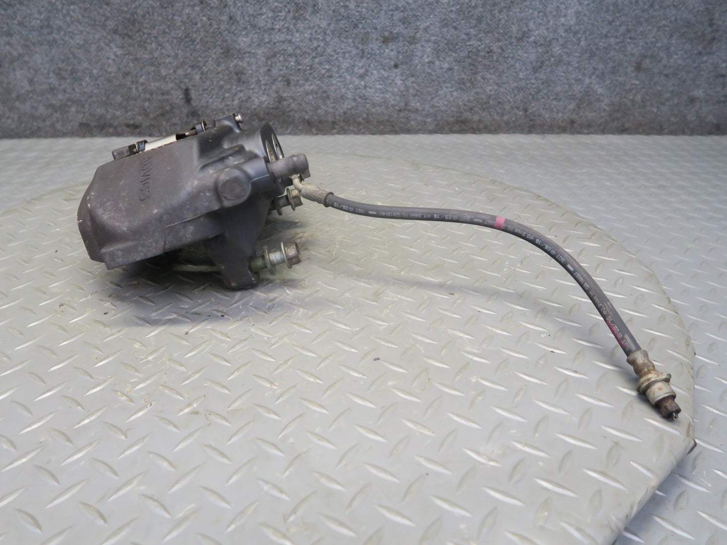 15-25 Lexus GSC16L RC350 RC300 AWD Front Left & Right Brake Caliper Set 76K OEM