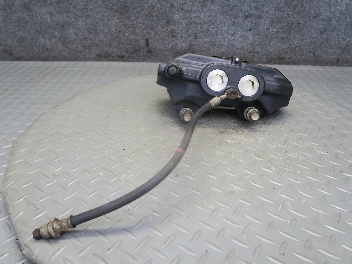 15-25 Lexus GSC16L RC350 RC300 AWD Front Left & Right Brake Caliper Set 76K OEM