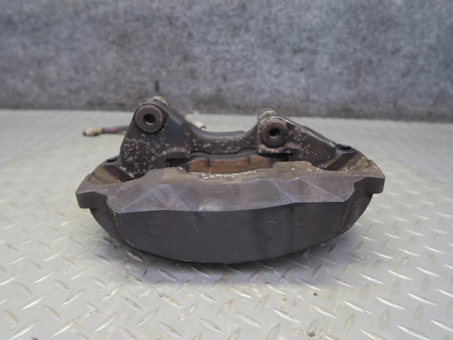 15-25 Lexus GSC16L RC350 RC300 AWD Front Left & Right Brake Caliper Set 76K OEM