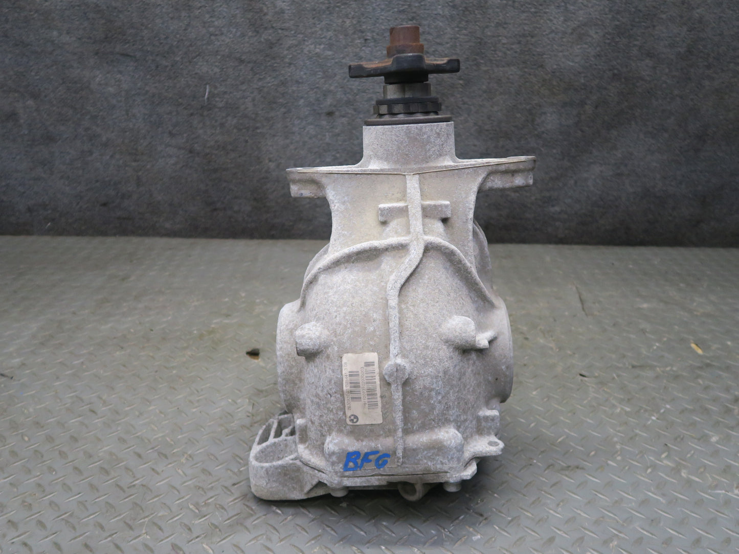 11-13 BMW F07 F10 550i 550iX Rear Differential Carrier 3.08 Ratio 87k Miles OEM