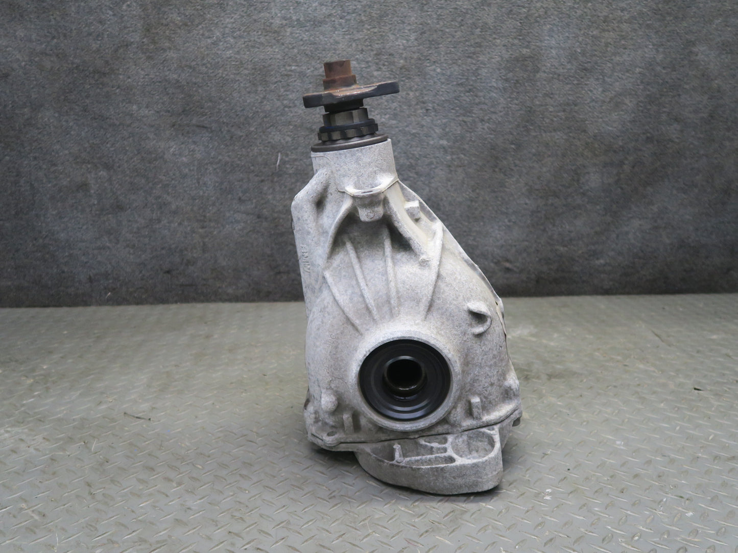 11-13 BMW F07 F10 550i 550iX Rear Differential Carrier 3.08 Ratio 87k Miles OEM