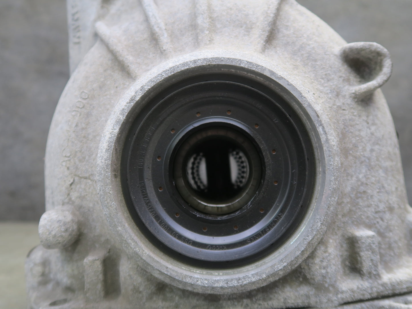 11-13 BMW F07 F10 550i 550iX Rear Differential Carrier 3.08 Ratio 87k Miles OEM