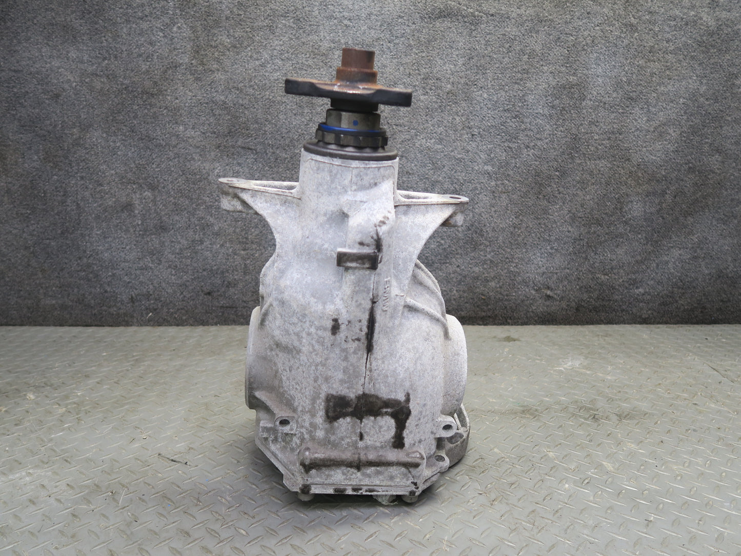 11-13 BMW F07 F10 550i 550iX Rear Differential Carrier 3.08 Ratio 87k Miles OEM