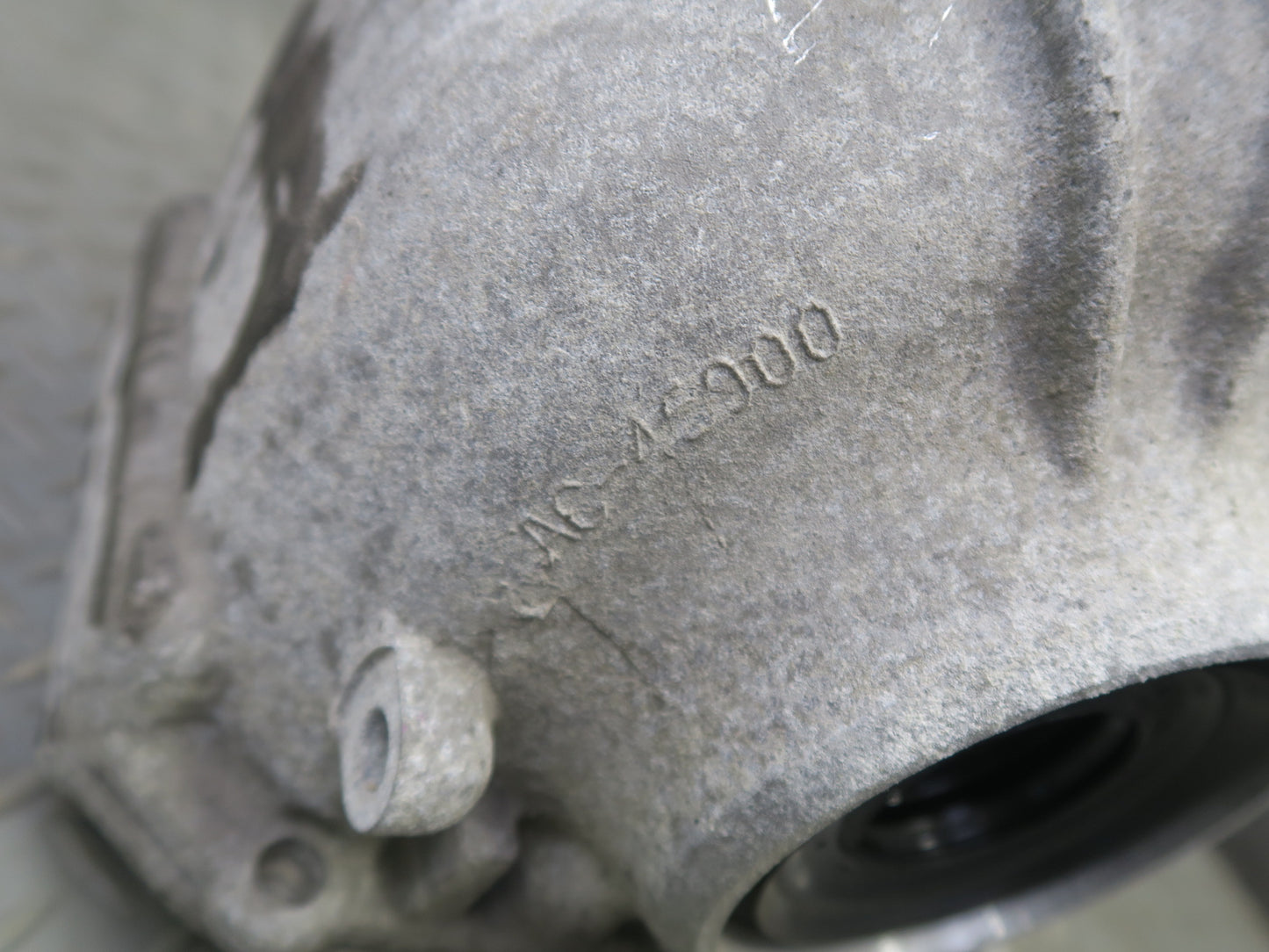 11-13 BMW F07 F10 550i 550iX Rear Differential Carrier 3.08 Ratio 87k Miles OEM