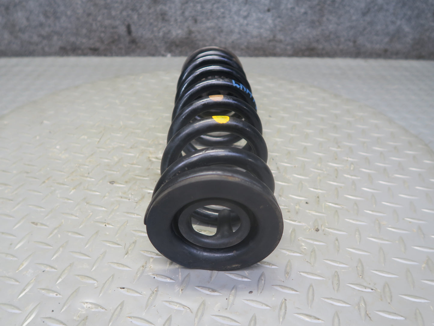 15-25 Lexus GSC16L RC300 AWD Rear Left & Right Suspension Coil Spring Set OEM