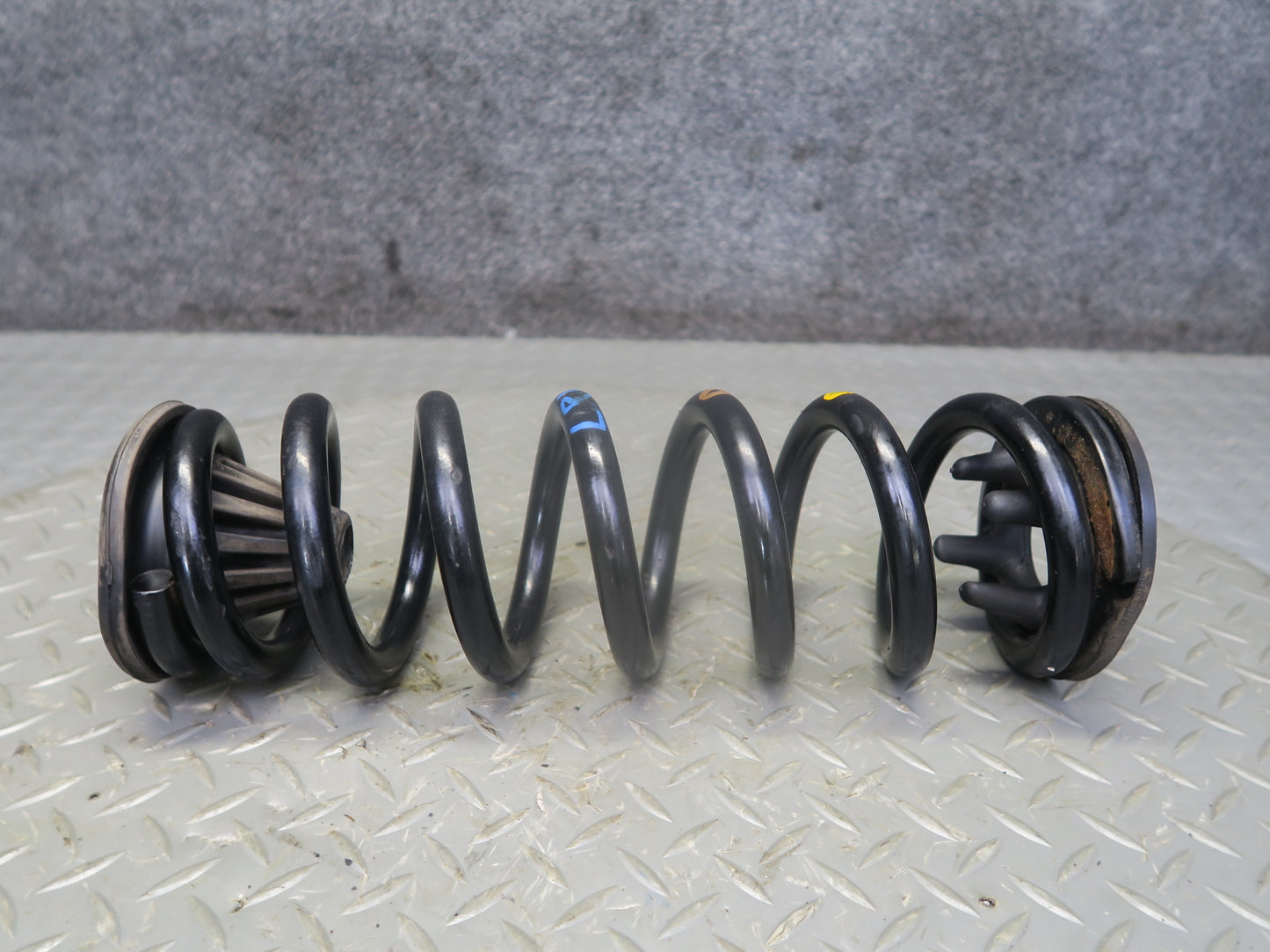 15-25 Lexus GSC16L RC300 AWD Rear Left & Right Suspension Coil Spring Set OEM