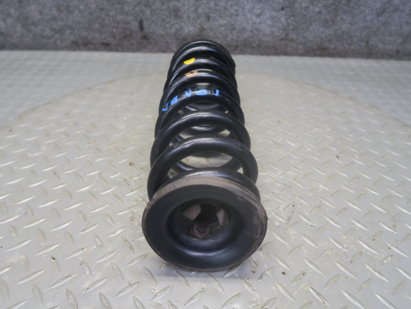 15-25 Lexus GSC16L RC300 AWD Rear Left & Right Suspension Coil Spring Set OEM