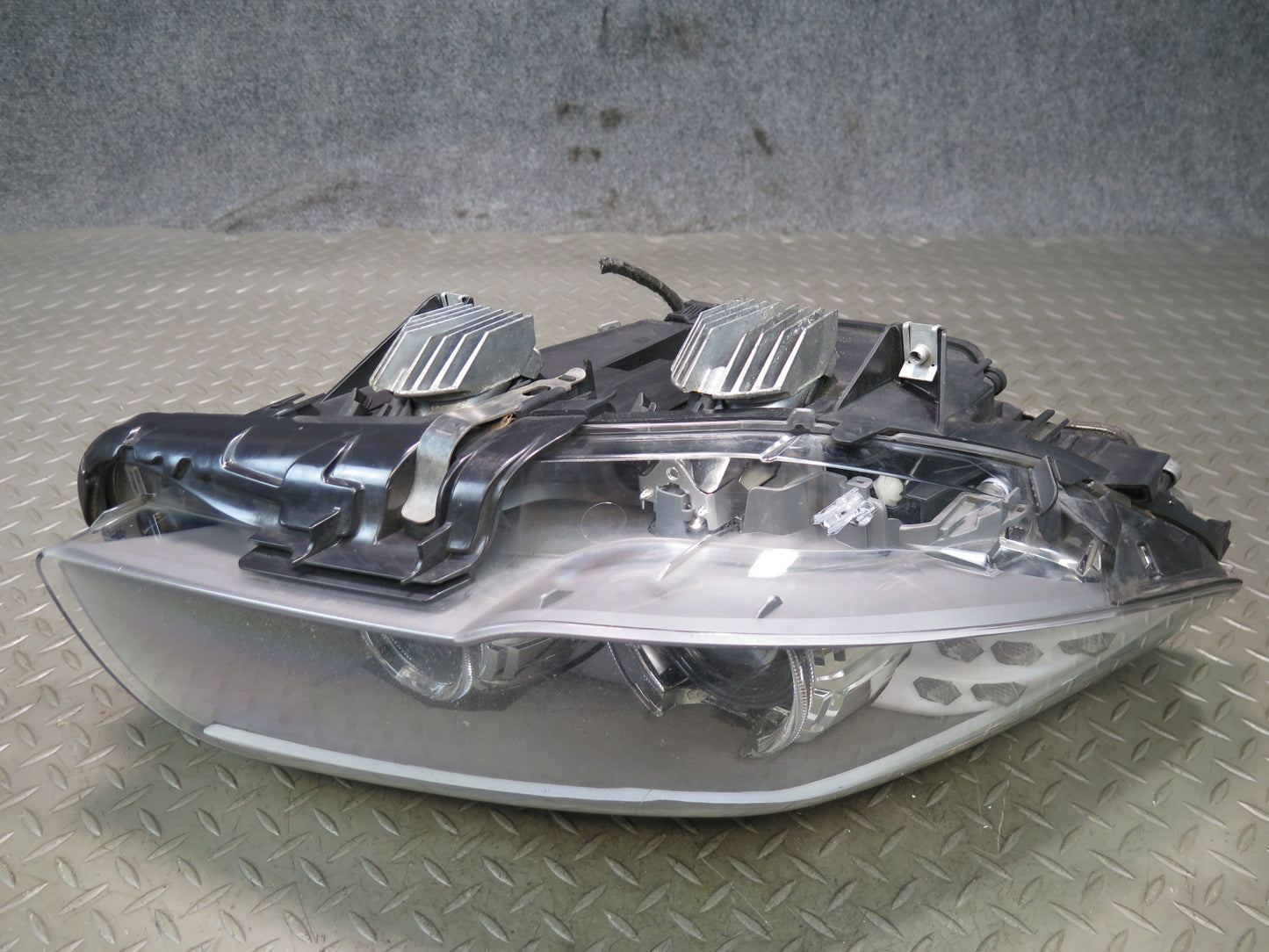 11-13 BMW F10 550iX Front Right Adaptive Xenon HID Headlight Lamp w Ballast OEM