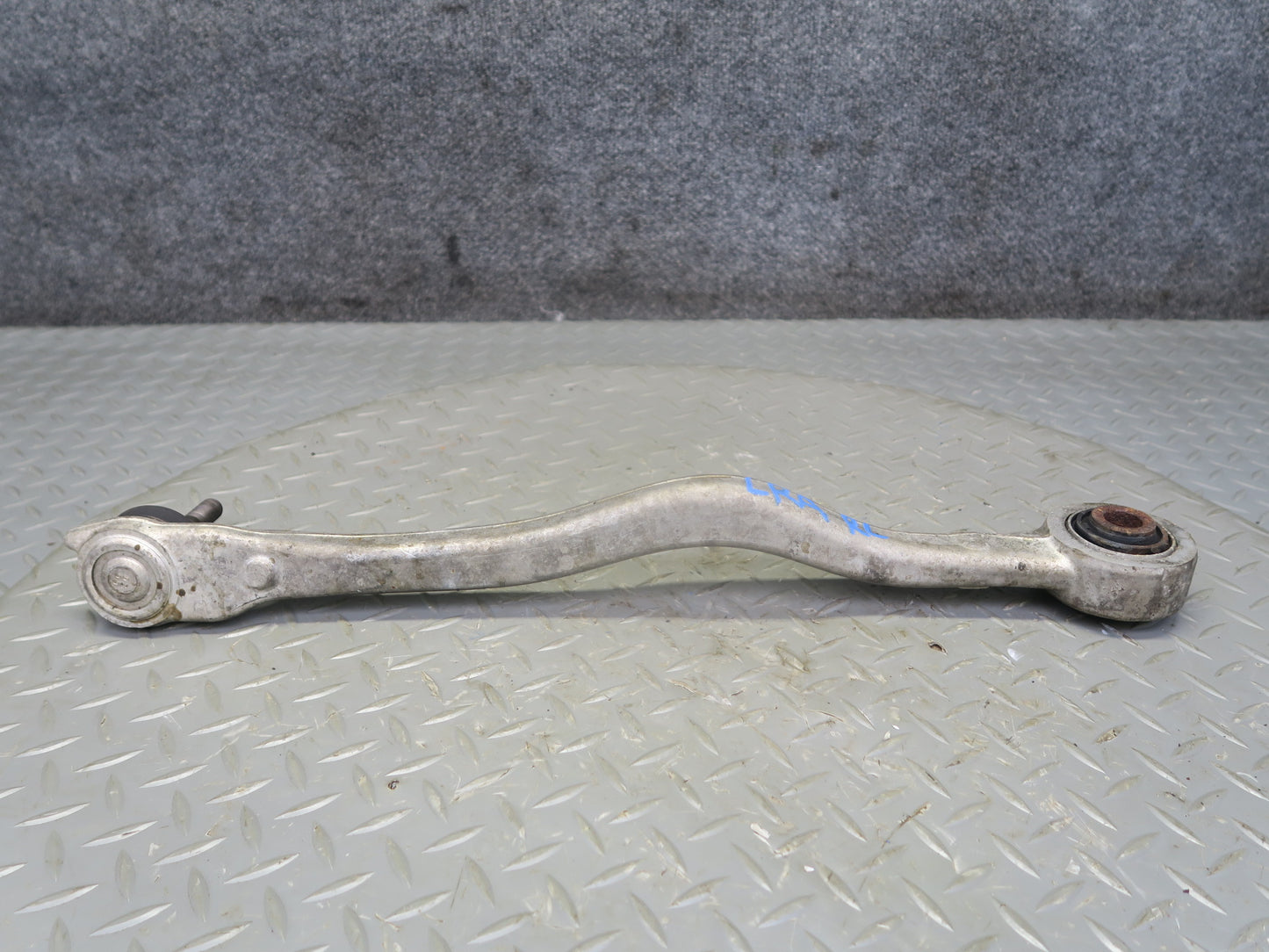 15-25 Lexus GSC16L RC350 RC300 AWD Rear Lower Lateral Control Arm Set of 2 OEM