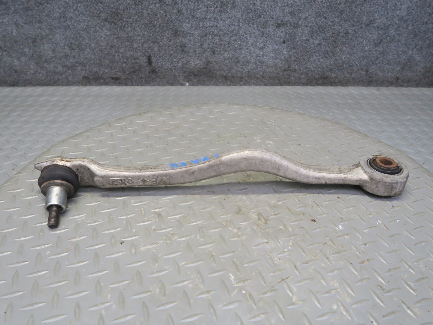 15-25 Lexus GSC16L RC350 RC300 AWD Rear Lower Lateral Control Arm Set of 2 OEM