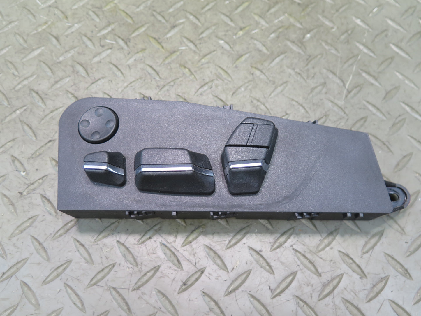 11-13 BMW F10 550iX Front Left Driver Seat Adjustment Control Switch 9275079 OEM