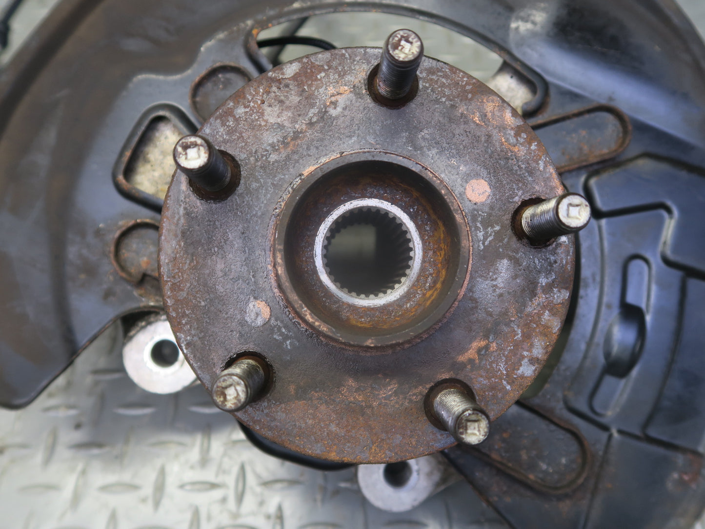 15-23 Lexus GSC16L RC300 3.5L AWD Front Right Spindle Knuckle Wheel Hub 76K OEM