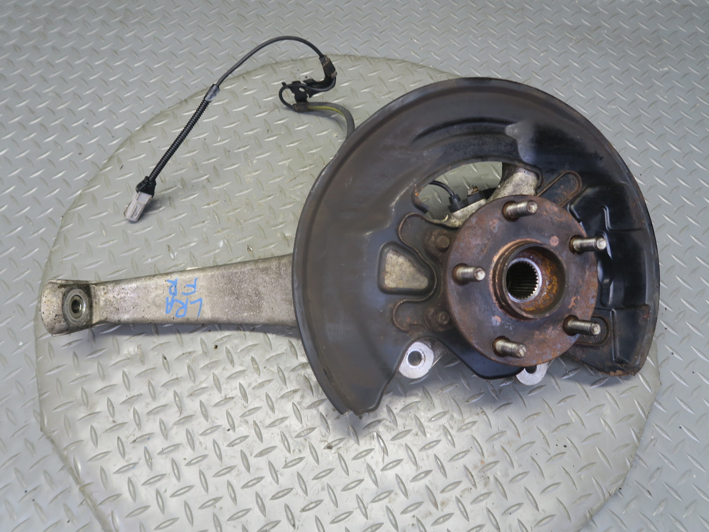 15-23 Lexus GSC16L RC300 3.5L AWD Front Right Spindle Knuckle Wheel Hub 76K OEM