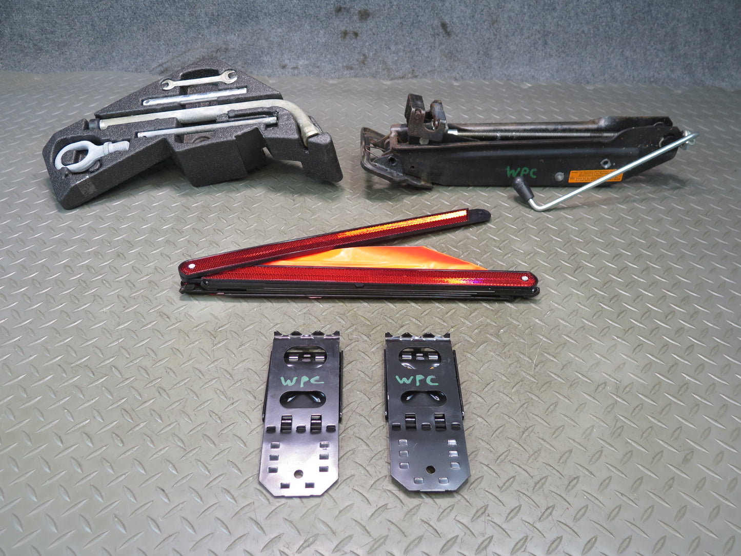 2003-2010 Porsche Cayenne 955 Spare Tire Stopper Jack Tool KIT Foam Set