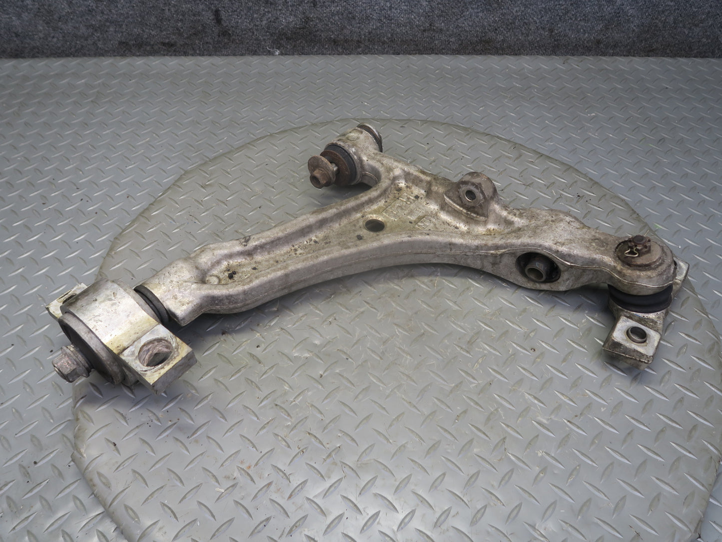 15-25 Lexus GSC16L RC350 RC300 AWD Front Right Lower Control Arm 76K Miles OEM