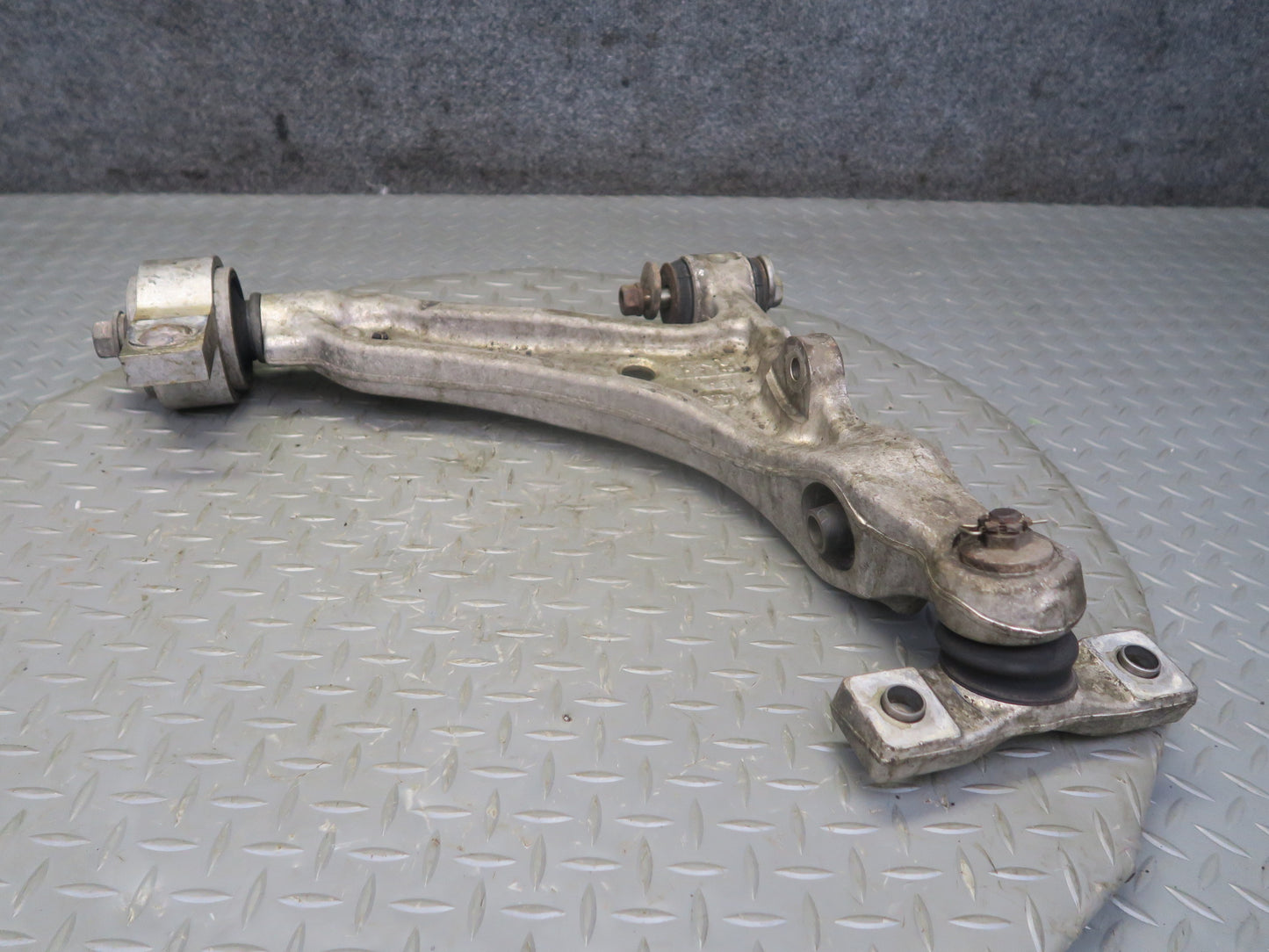 15-25 Lexus GSC16L RC350 RC300 AWD Front Right Lower Control Arm 76K Miles OEM