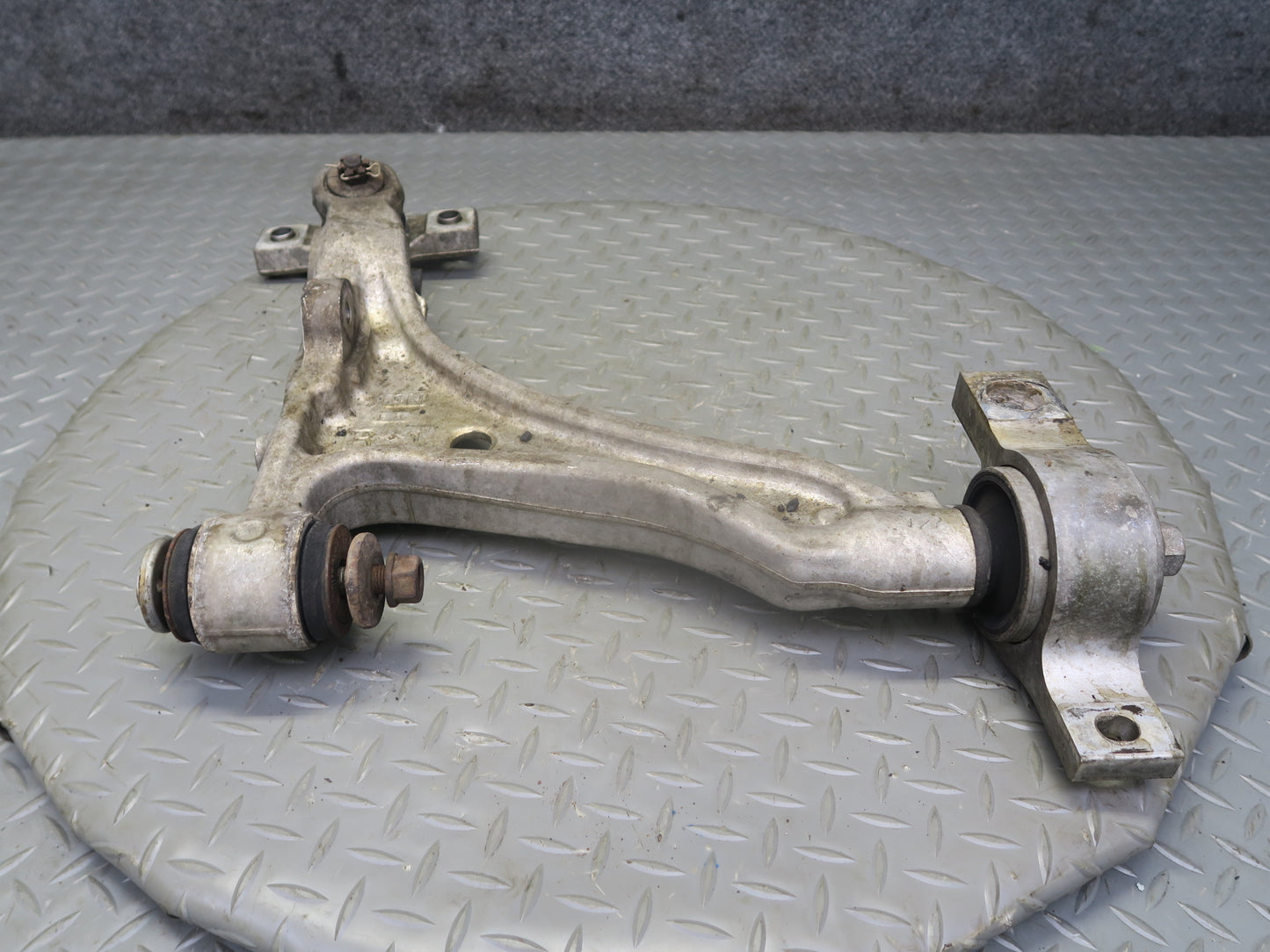15-25 Lexus GSC16L RC350 RC300 AWD Front Right Lower Control Arm 76K Miles OEM